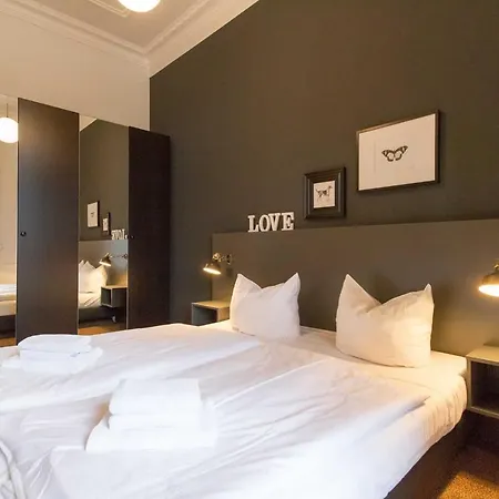 Hintze - 07 Apartment *